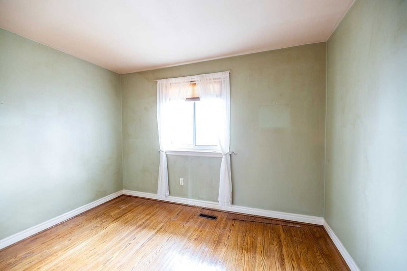 439 Fernleigh Circ N, Richmond Hill, L4C1E5 | Image 3