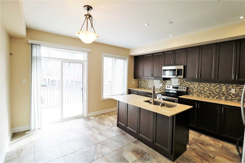 23 - 1331 Major Mackenzie Dr W, Vaughan, L6A4W4 | Image 2