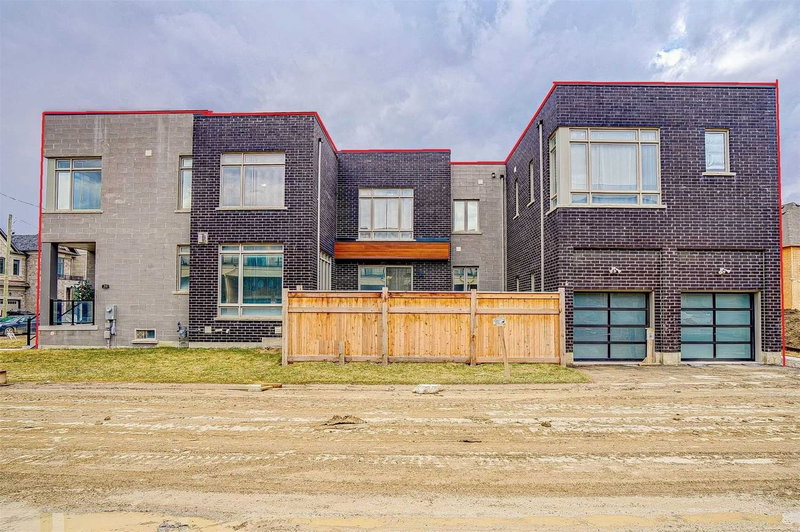 30 Callisto Lane, Richmond Hill, L4C5G9 | Image 2