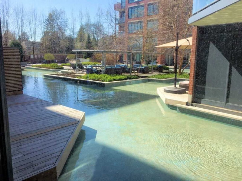 421 - 7608 Yonge St, Vaughan, L4J0J5 | Image 3