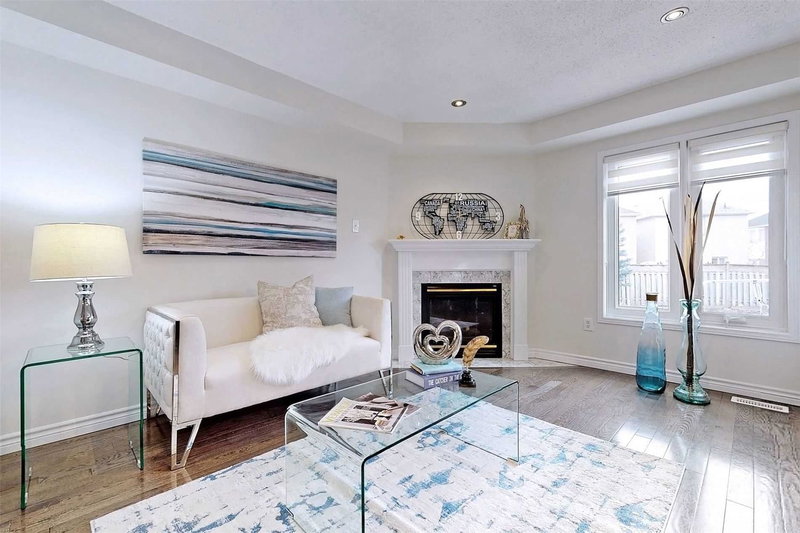 19 Connery Cres, Markham, L3S4E5 | Image 3