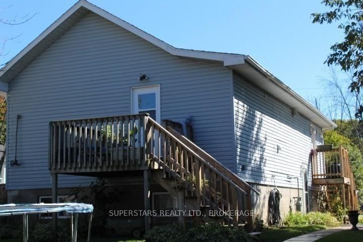 276 Parkwood Ave, Georgina, L4P 2X3 | Image 2