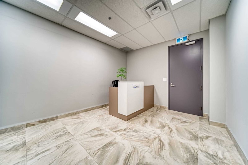 512 - 7191 Yonge St, Markham, L3T 0C4 | Image 2