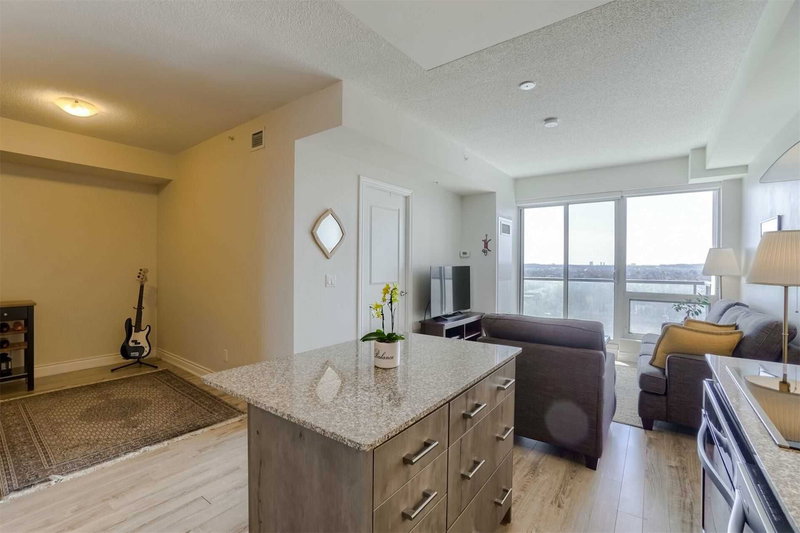 1201B - 9090 Yonge St, Richmond Hill, L4C0Z1 | Image 2