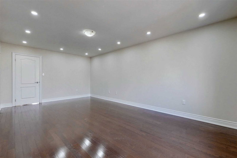 166 Verdi Rd, Richmond Hill, L4E0Z6 | Image 3