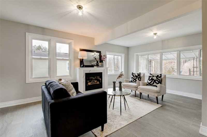 237 Boyers Rd, Georgina, L4P 3C8 | Image 3