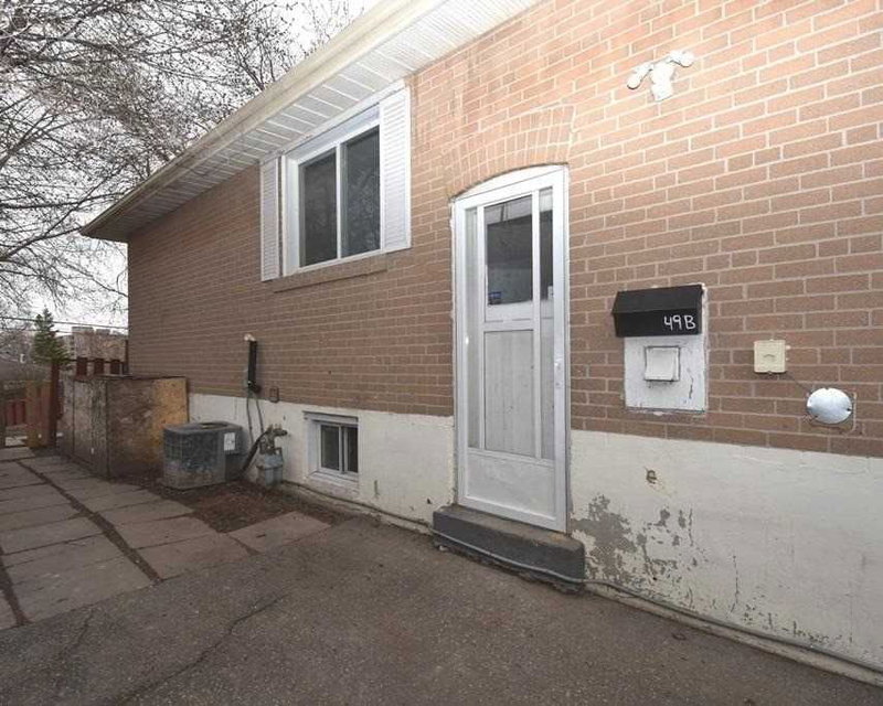 Bsmt - 49 Longford Dr, Newmarket, L3Y 2Y6 | Image 2