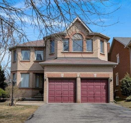 10 Chiswick Cres, Aurora, L4G6N9 | Image 2