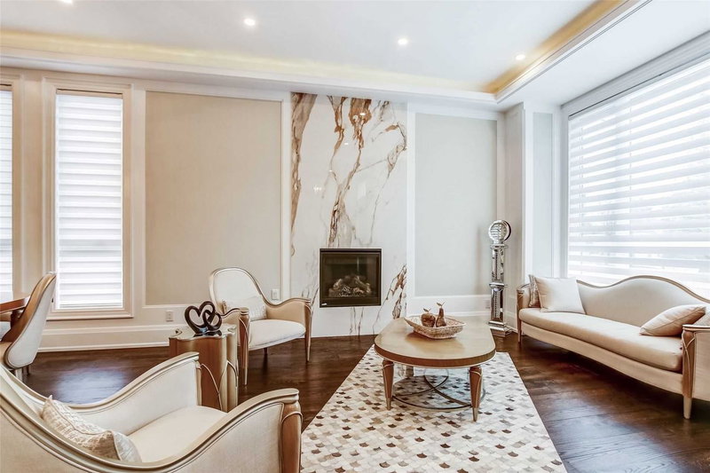 393 Balkan Rd, Richmond Hill, L4C 2P2 | Image 3