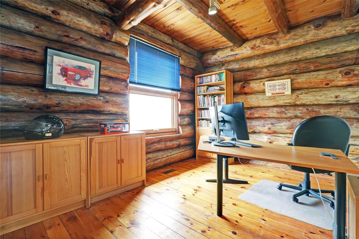 Listing Image 12