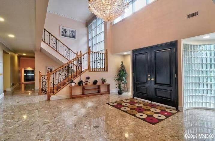 Detached House sold at 18 Bernadotte Drive, Markham, Devil's Elbow, L6C 1E1 - MLS: N5595294