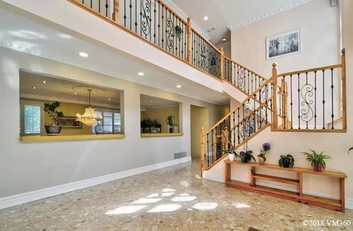 Detached House sold at 18 Bernadotte Drive, Markham, Devil's Elbow, L6C 1E1 - MLS: N5595294