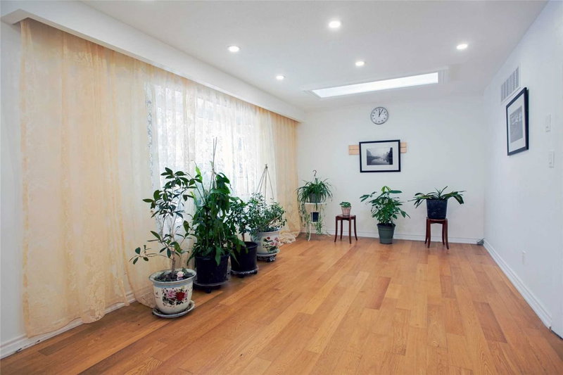 298 Annshiela Dr, Georgina, L4P3A5 | Image 2