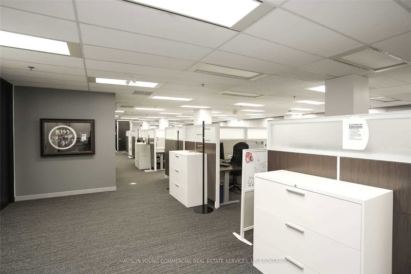 216 - 9050 Yonge St, Richmond Hill, L4C 9S6 | Image 3