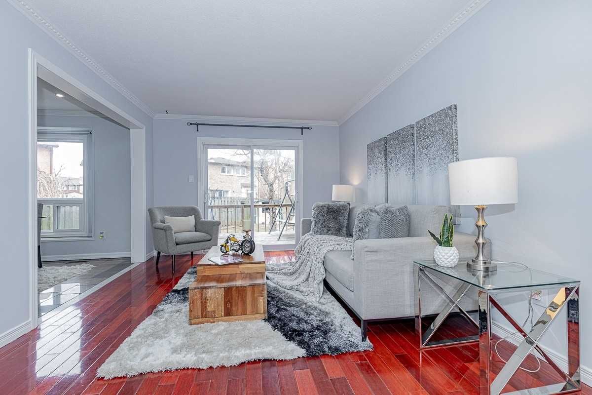 Listing Image 7