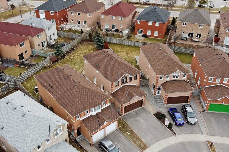 19 Connery Cres, Markham, L3S4E5 | Image 3