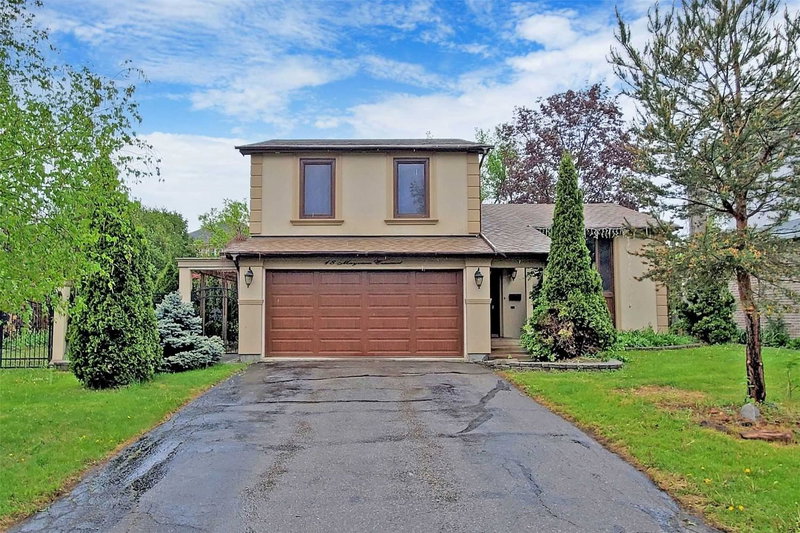 18 Mayvern Cres, Richmond Hill, L4C5J4 | Image 3