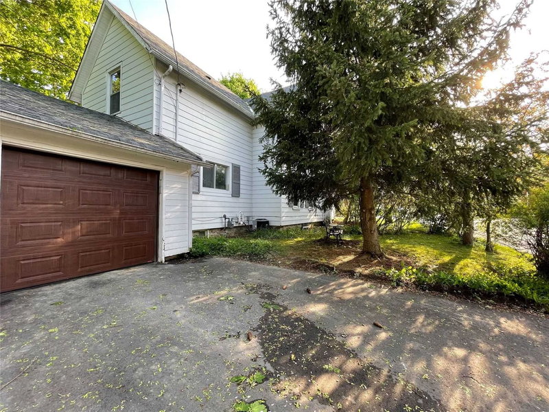 3 Church St S, Richmond Hill, L4C1W1 | Image 2