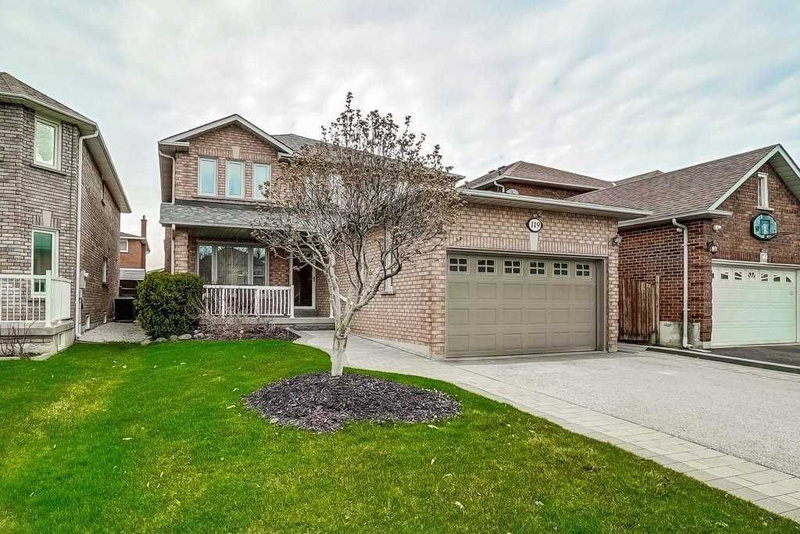 119 Spring Town Rd, Vaughan, L4L8E6 | Image 2