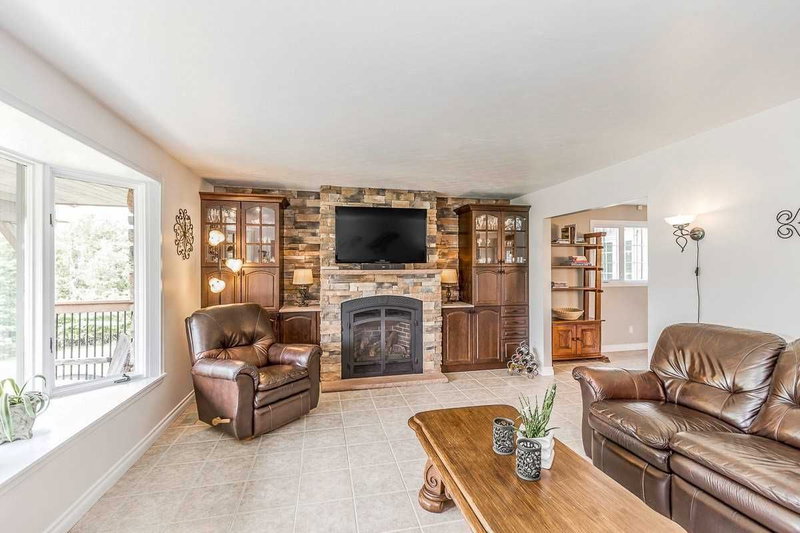 5735 Concession Rd 6, Adjala-Tosorontio, L0M 1J0 | Image 2