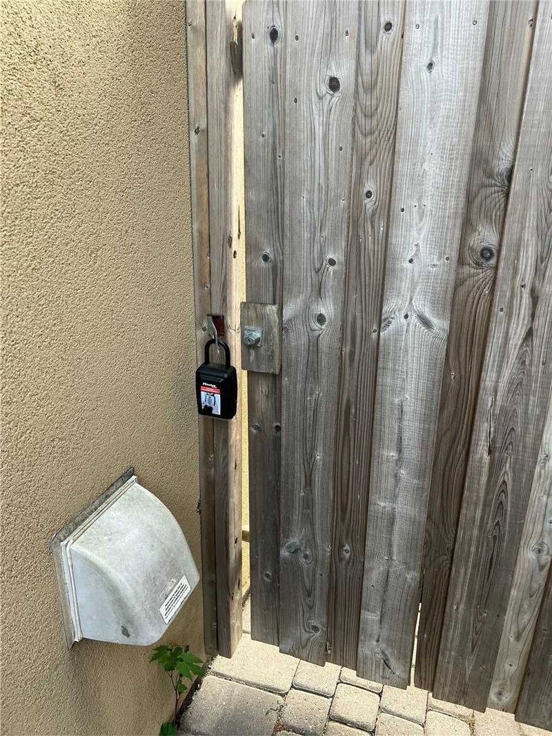 44 Romance (Main Floor) Dr, Richmond Hill, L4S2R7 | Image 3