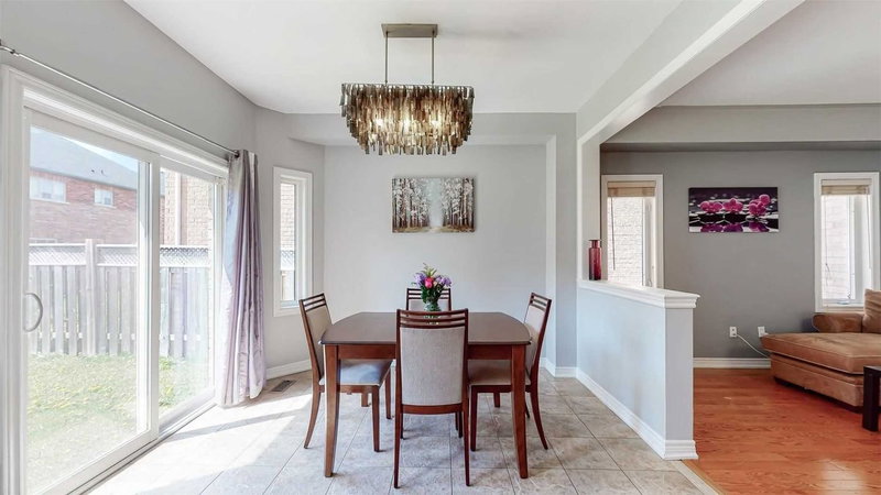 39 Retreat Blvd, Vaughan, L4H 0C1 | Image 2