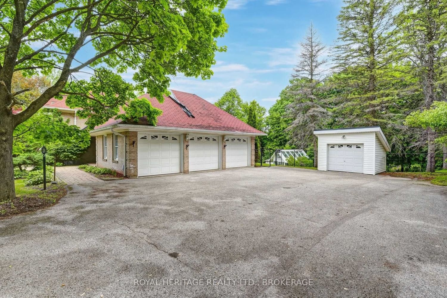 Listing Image 9