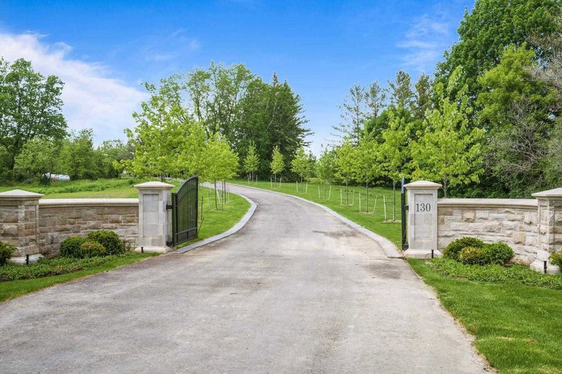 130 St. John's Sdrd E, Aurora, L4G 0M6 | Image 3