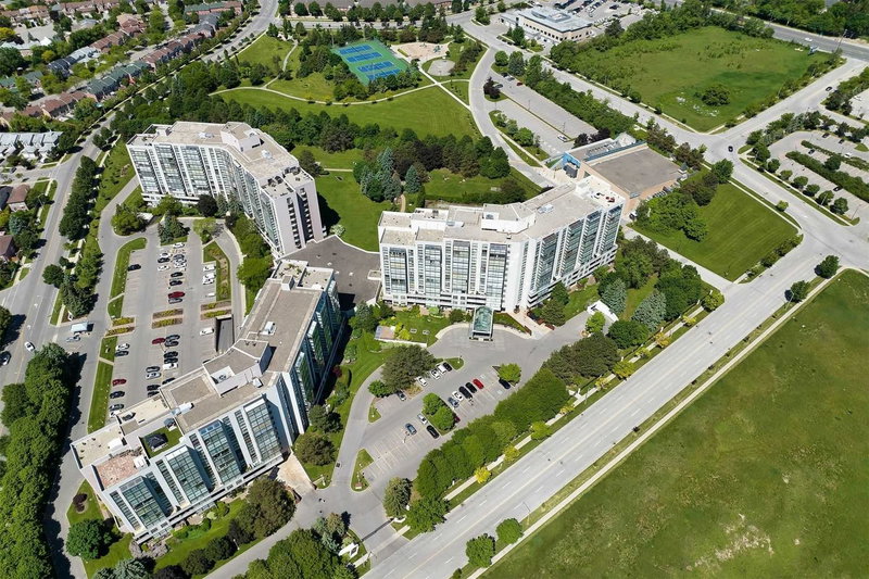 1012 - 20 Harding Blvd W, Richmond Hill, L4C 9S4 | Image 3