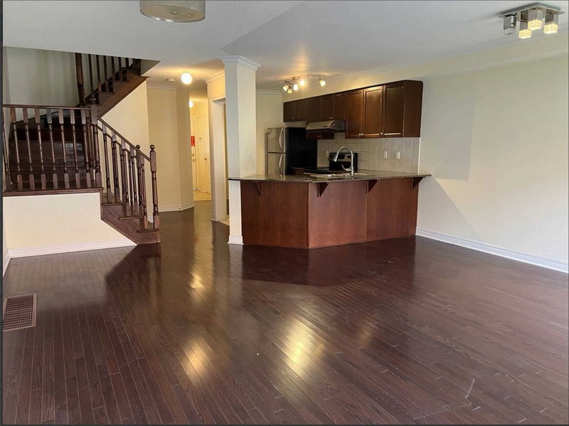 119 Amulet Cres, Richmond Hill, L4S2V9 | Image 2