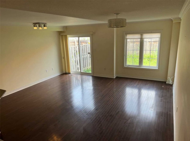 119 Amulet Cres, Richmond Hill, L4S2V9 | Image 3