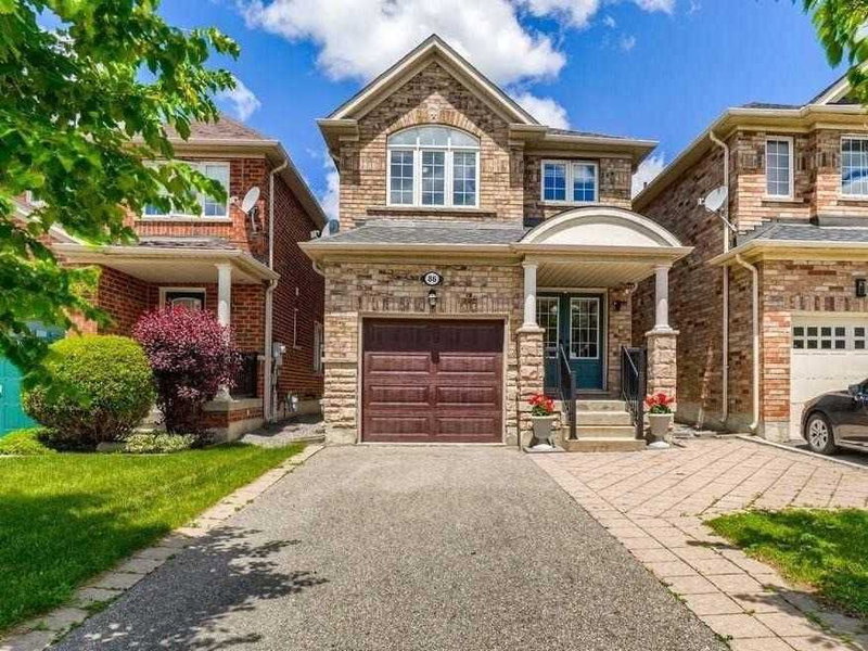 86 Venice Gate Dr, Vaughan, L4H 0E7 | Image 2