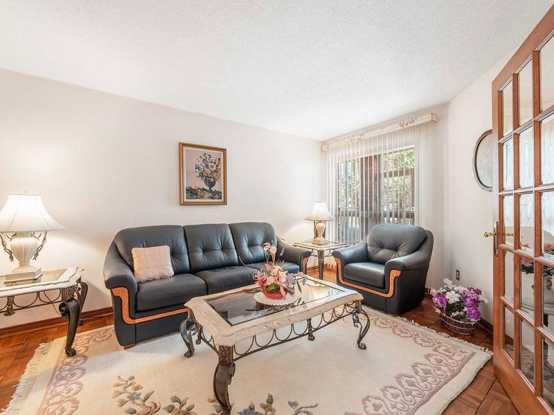 87 Kyla Cres, Markham, L3S2Y4 | Image 2