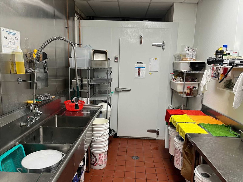 1056 - 28 South Unionville Ave, Markham, L3R1J5 | Image 3