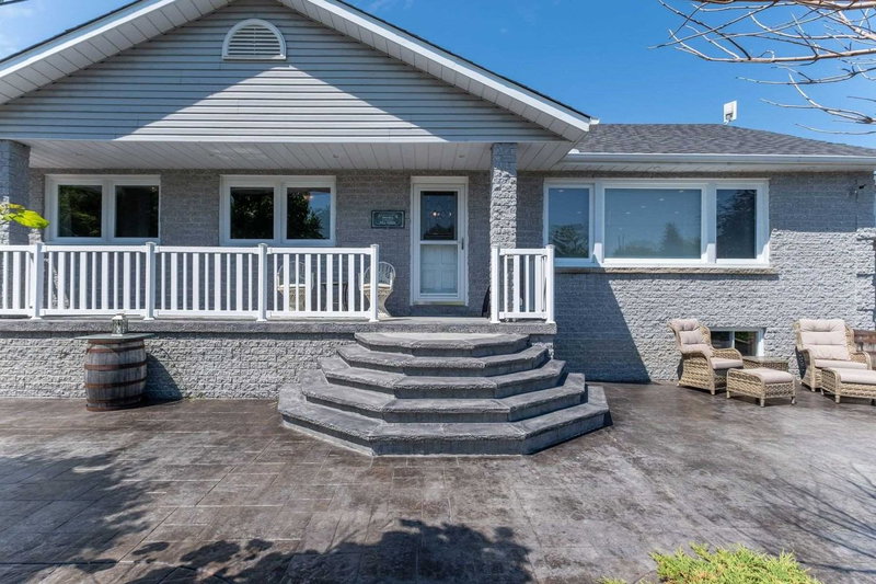 24518 Mccowan Rd, Georgina, L0E1R0 | Image 3