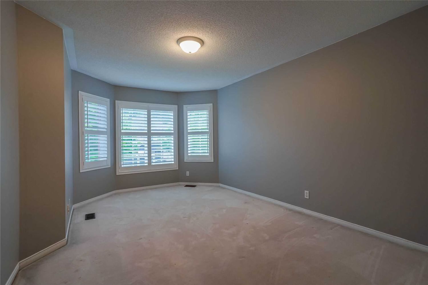 Detached House sold at 147 Rouge Bank Drive, Markham, Ontario, L3S4K5 - Legacy - MLS: N5690553