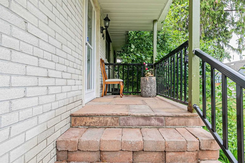 30 Bedford Park Ave, Richmond Hill, L4C2N8 | Image 3