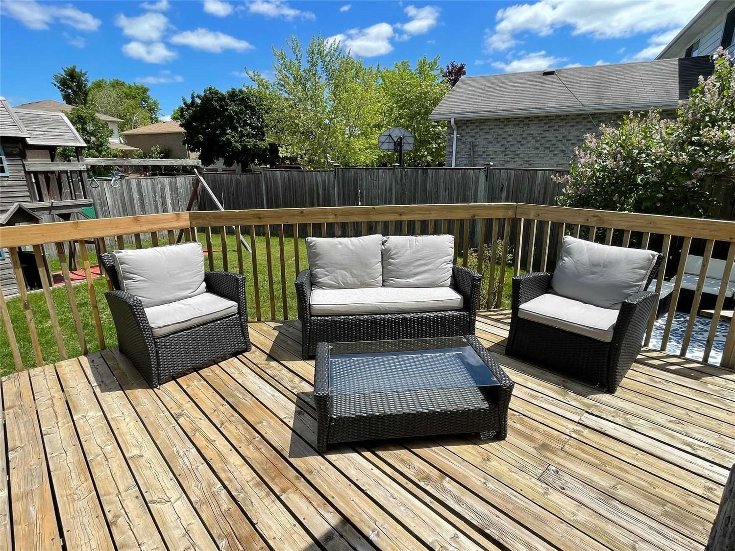 Listing Image 18