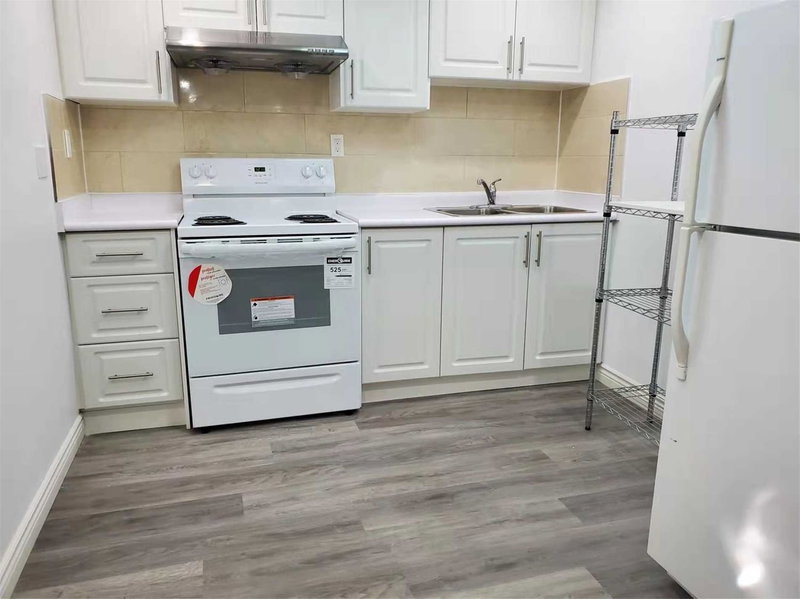 Bsmt - 148 Castlehill Rd, Vaughan, L6A1N7 | Image 2