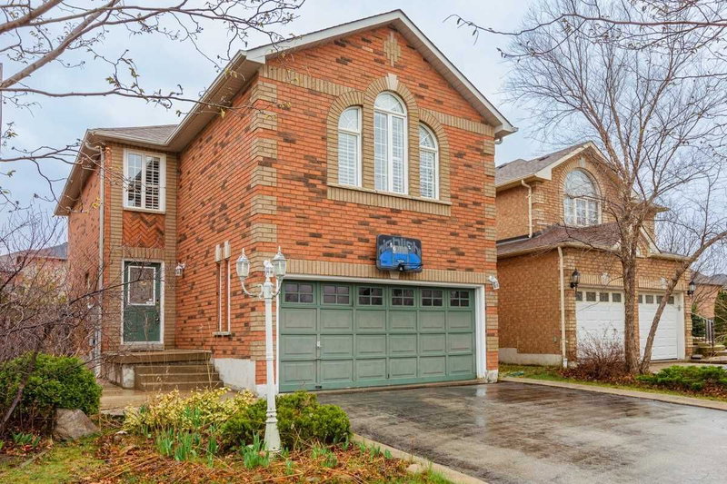 3 Amaryllis Ave, Richmond Hill, L4E3T7 | Image 2