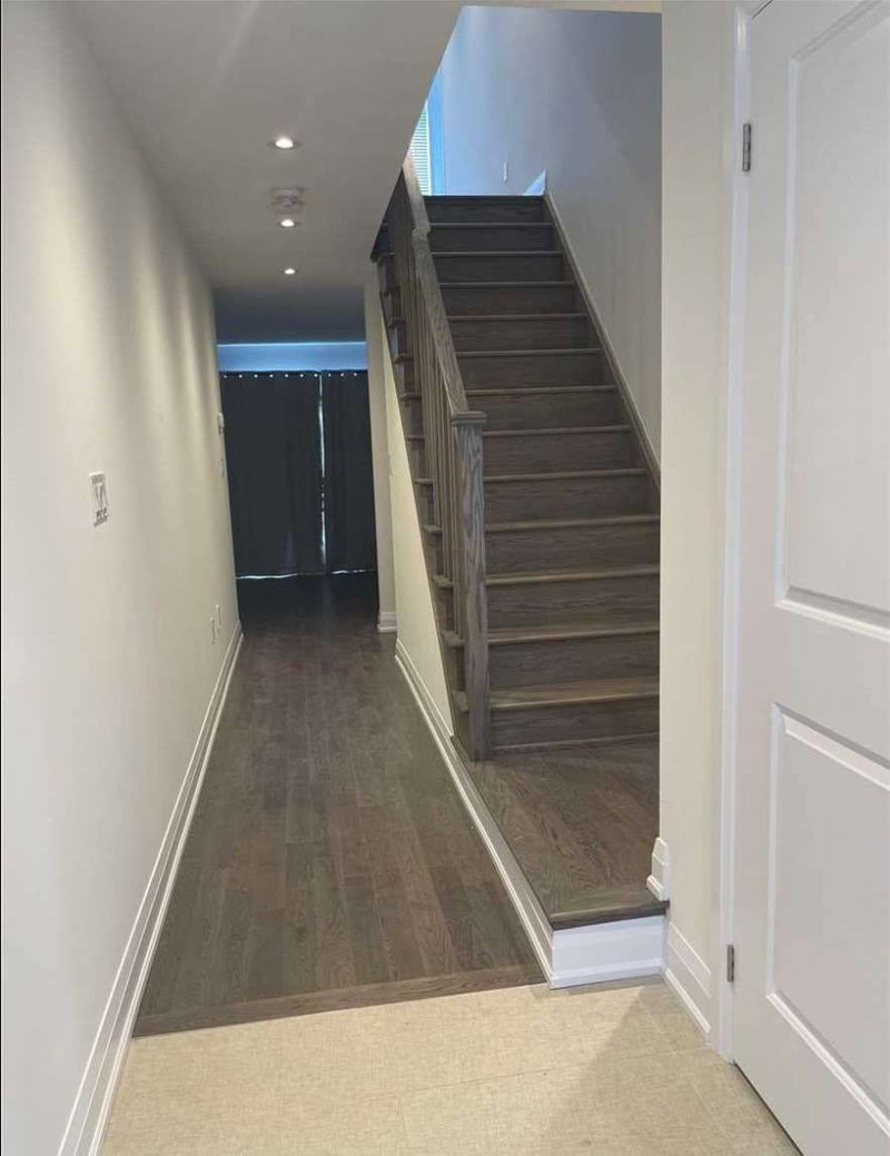 150 Moneypenny Pl, Vaughan, L4J0L1 | Image 3