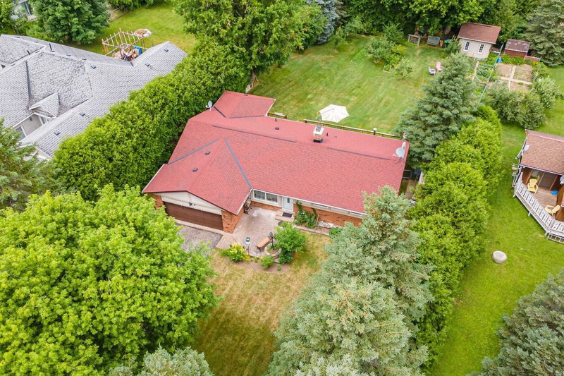 8 Cardwell Crt, Adjala-Tosorontio, L9W2V4 | Image 2