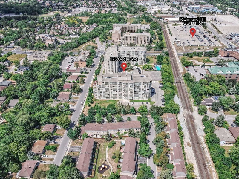 212 - 175 Cedar Ave, Richmond Hill, L4C9V3 | Image 2