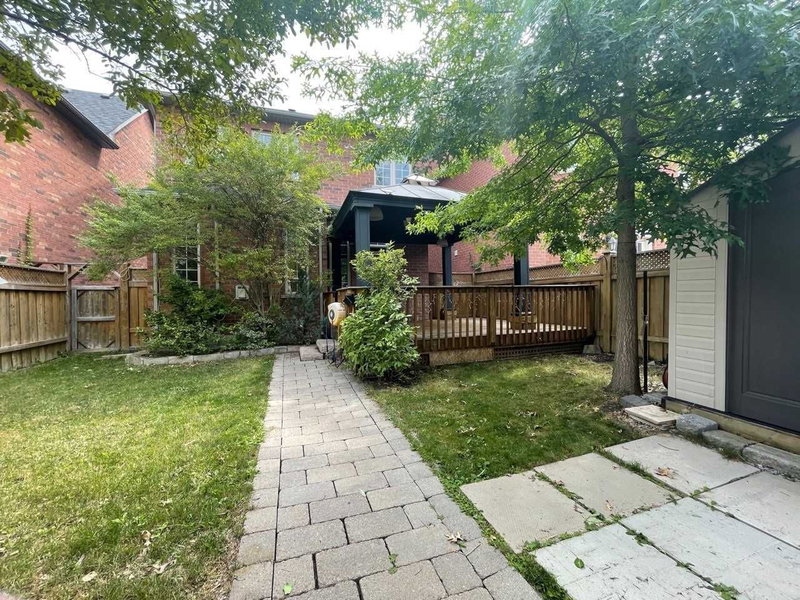 64 Evaridge Dr, Markham, L6B 1H3 | Image 2