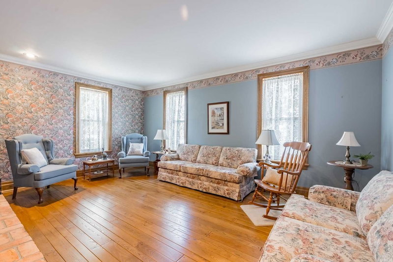 275 Webb Rd, Uxbridge, L4A7X4 | Image 2