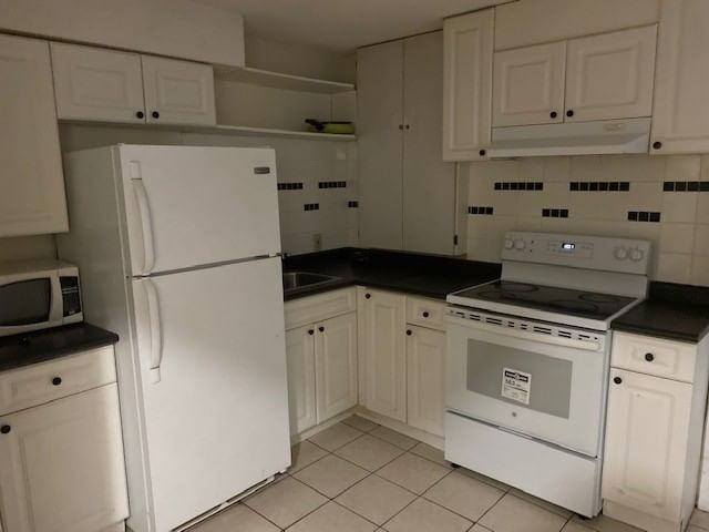 125 Green Bush Cres, Vaughan, L4J5M3 | Image 3