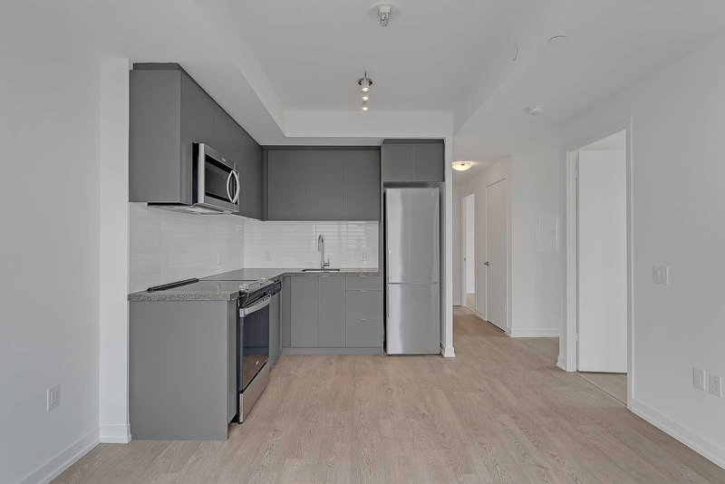 319E - 8868 Yonge St, Richmond Hill, L4C 0T4 | Image 3