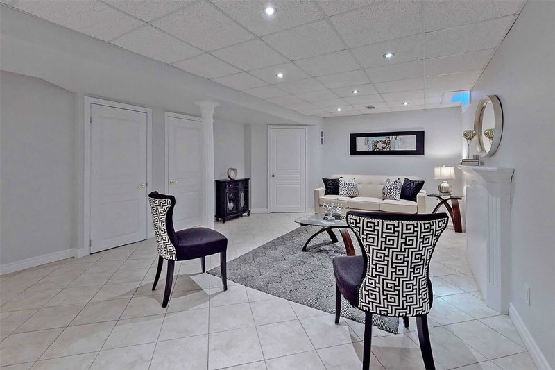 55 Vita Rd, Vaughan, L4L6L7 | Image 3