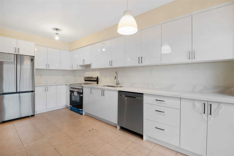 55 Walkview Cres, Richmond Hill, L4E4H6 | Image 3