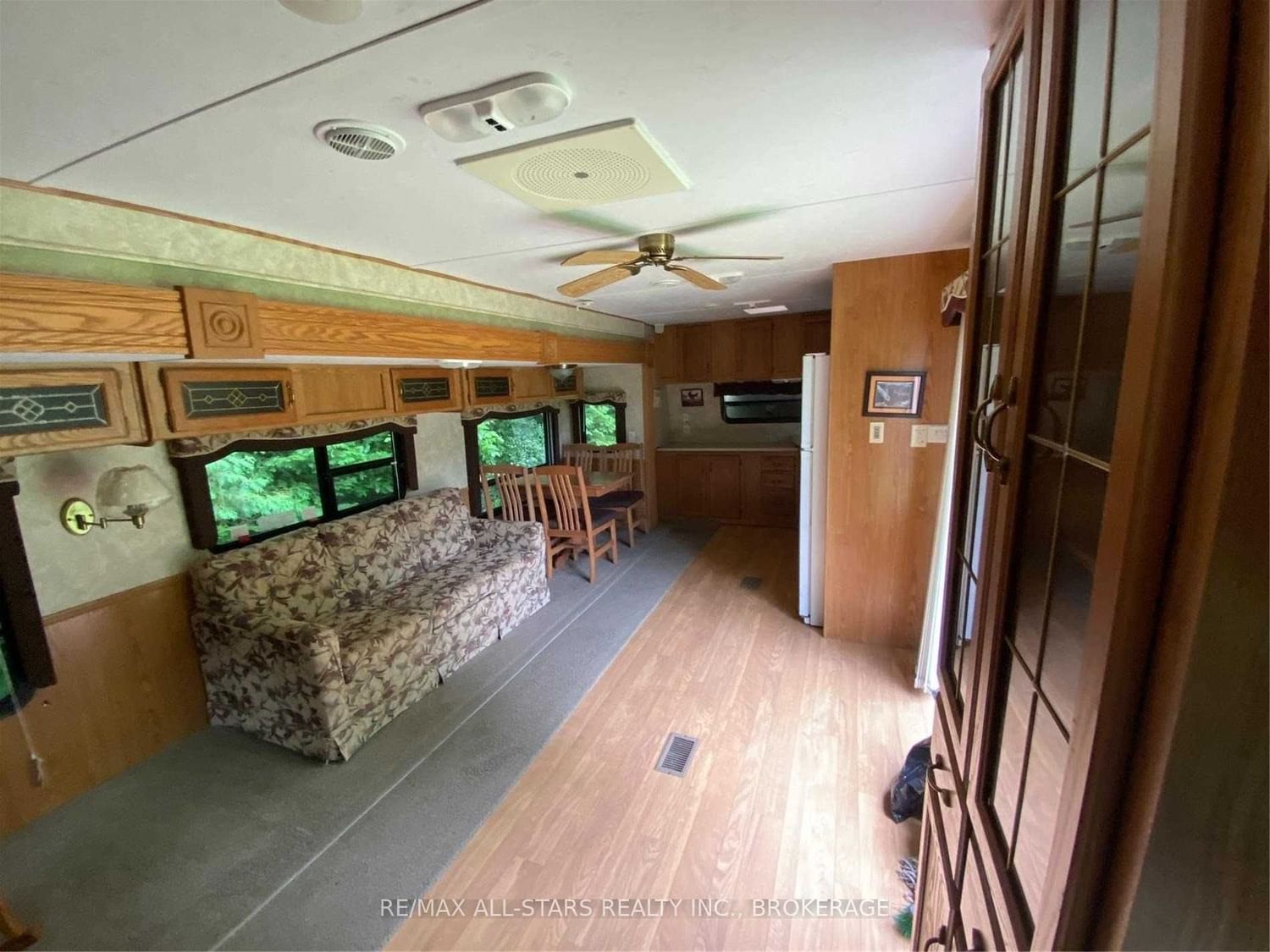 Listing Image 14